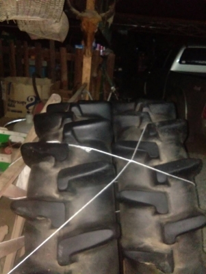 ยางรถไถ