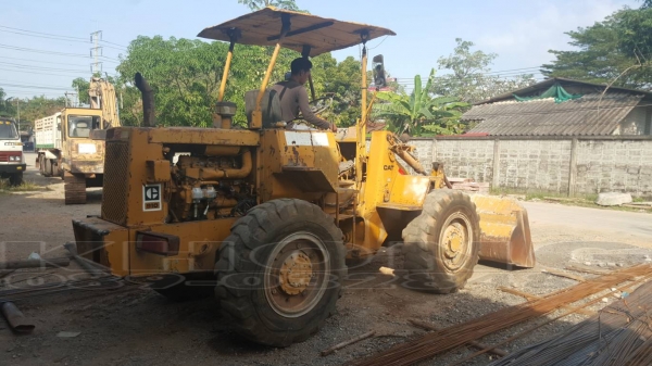 ขายด่วน รถแทรกเตอร์ Cat910 รุ่น 80U สภาพพร้อมใช้งาน เพียง 400000 บาท