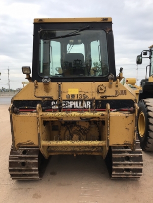 ขายรถดันดิน CAT D5M (3,XXX ชั่วโมง) นำเข้าเองจากญี่ปุ่น สภาพสวยพร้อมใช้ มีVDOการทำงานครับ ขายรถดันดิน CAT D5M (3,XXX ชั่วโมง) นำเข้าเองจากญี่ปุ่น สภาพสวยพร้อมใช้ มีVDOการทำงานครับ