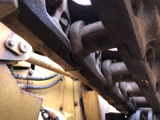 ขายรถดันดิน CAT D5M (3,XXX ชั่วโมง) นำเข้าเองจากญี่ปุ่น สภาพสวยพร้อมใช้ มีVDOการทำงานครับ ขายรถดันดิน CAT D5M (3,XXX ชั่วโมง) นำเข้าเองจากญี่ปุ่น สภาพสวยพร้อมใช้ มีVDOการทำงานครับ