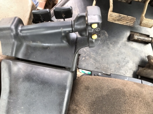 ขายรถดันดิน CAT D5M (3,XXX ชั่วโมง) นำเข้าเองจากญี่ปุ่น สภาพสวยพร้อมใช้ มีVDOการทำงานครับ ขายรถดันดิน CAT D5M (3,XXX ชั่วโมง) นำเข้าเองจากญี่ปุ่น สภาพสวยพร้อมใช้ มีVDOการทำงานครับ