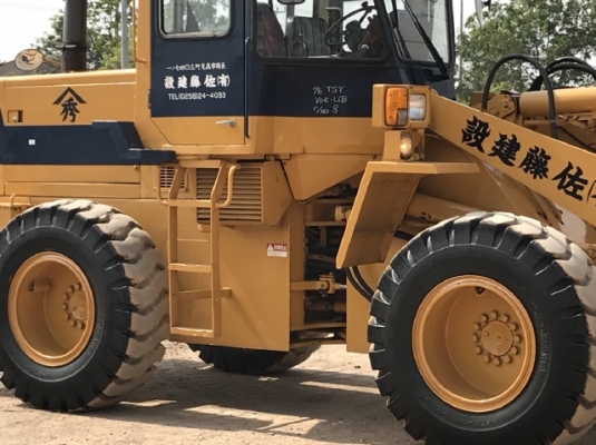 ขายรถตักล้อยาง KOMATSU WA200-1 นำเข้าเองจากญี่ปุ่น สภาพสวยพร้อมใช้ มีVDOการทำงานครับ
