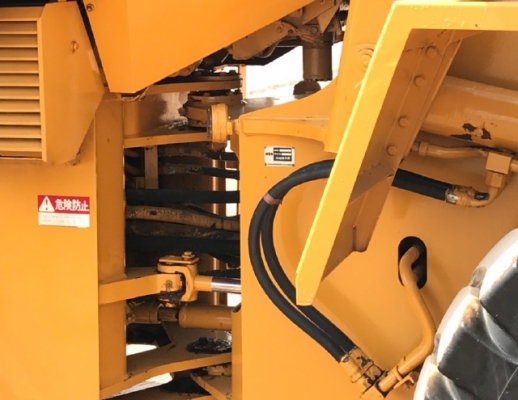 ขายรถตักล้อยาง KOMATSU WA200-1 นำเข้าเองจากญี่ปุ่น สภาพสวยพร้อมใช้ มีVDOการทำงานครับ