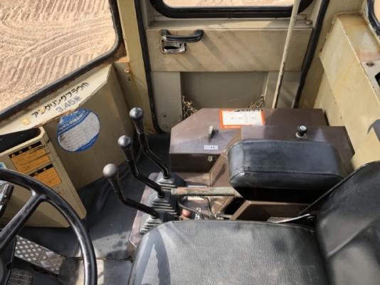 ขายรถตักล้อยาง KOMATSU WA200-1 นำเข้าเองจากญี่ปุ่น สภาพสวยพร้อมใช้ มีVDOการทำงานครับ