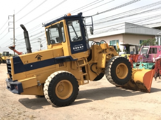 ขายรถตักล้อยาง KOMATSU WA200-1 นำเข้าเองจากญี่ปุ่น สภาพสวยพร้อมใช้ มีVDOการทำงานครับ