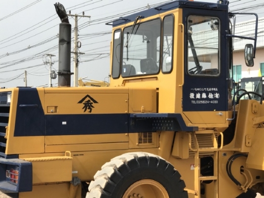 ขายรถตักล้อยาง KOMATSU WA200-1 นำเข้าเองจากญี่ปุ่น สภาพสวยพร้อมใช้ มีVDOการทำงานครับ