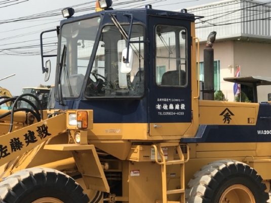 ขายรถตักล้อยาง KOMATSU WA200-1 นำเข้าเองจากญี่ปุ่น สภาพสวยพร้อมใช้ มีVDOการทำงานครับ
