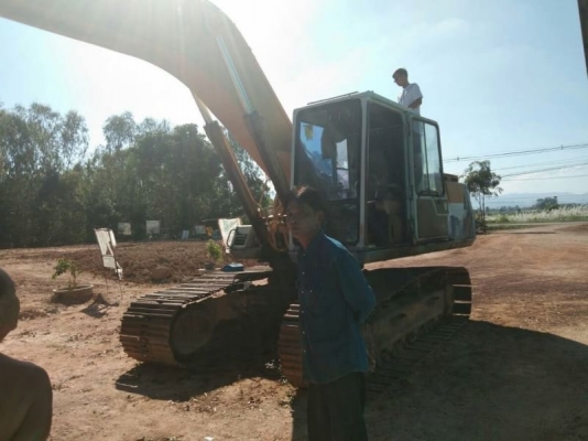 ขาย 535,000 KOMATSU pc 200-5 คอลโทลสั้น ซีเรียลสูง 69479 ไฟฟ้าตัด เครื่องดี ปั้มแรง เอวแน่น ช่วงล่างแน่น เอกสารอินวอยทร์ รถพร้อมใช้ รถอยู่ นครสวรรค์ 092-595-6777 061-446-2662 ญิ๋งยุ