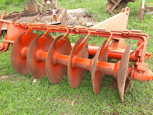 ขายผานพรวน 6*24 ยี่ห้อ CMT พร้อมใช้งาน ราคา 28,000 บาท สนใจสอบถาม 084-9997463 ขายผานพรวน 6*24 ยี่ห้อ CMT พร้อมใช้งาน ราคา 28,000 บาท สนใจสอบถาม 084-9997463