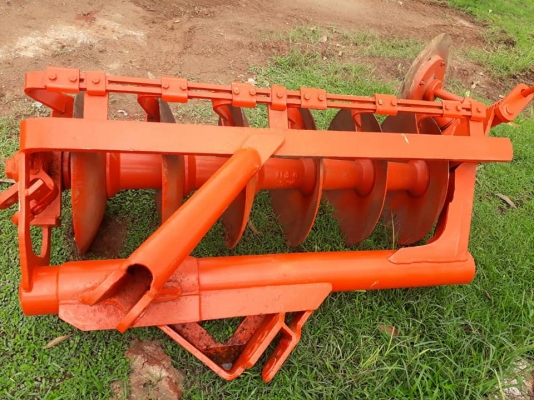 ขายผานพรวน 6*24 ยี่ห้อ CMT พร้อมใช้งาน ราคา 28,000 บาท สนใจสอบถาม 084-9997463 ขายผานพรวน 6*24 ยี่ห้อ CMT พร้อมใช้งาน ราคา 28,000 บาท สนใจสอบถาม 084-9997463