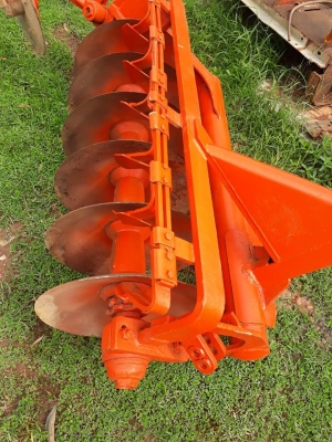 ขายผานพรวน 6*24 ยี่ห้อ CMT พร้อมใช้งาน ราคา 28,000 บาท สนใจสอบถาม 084-9997463 ขายผานพรวน 6*24 ยี่ห้อ CMT พร้อมใช้งาน ราคา 28,000 บาท สนใจสอบถาม 084-9997463