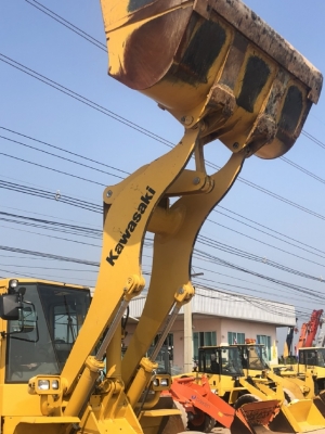 ขายรถตักล้อยาง KAWASAKI 70ZV-2 ปี 2012 (เทียบเท่า WA320) นำเข้าเองจากญี่ปุ่น สภาพสวยพร้อมใช้ มีVDOการทำงานครับ