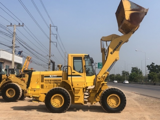 ขายรถตักล้อยาง KAWASAKI 70ZV-2 ปี 2012 (เทียบเท่า WA320) นำเข้าเองจากญี่ปุ่น สภาพสวยพร้อมใช้ มีVDOการทำงานครับ