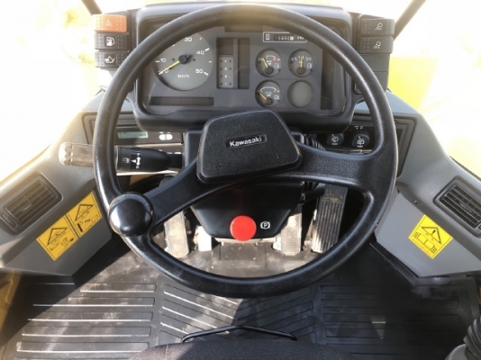 ขายรถตักล้อยาง KAWASAKI 70ZV-2 ปี 2012 (เทียบเท่า WA320) นำเข้าเองจากญี่ปุ่น สภาพสวยพร้อมใช้ มีVDOการทำงานครับ