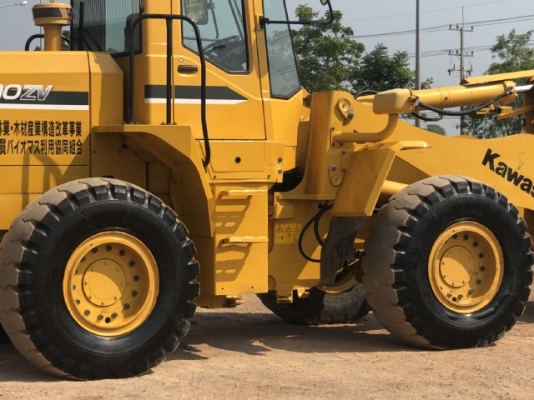 ขายรถตักล้อยาง KAWASAKI 70ZV-2 ปี 2012 (เทียบเท่า WA320) นำเข้าเองจากญี่ปุ่น สภาพสวยพร้อมใช้ มีVDOการทำงานครับ