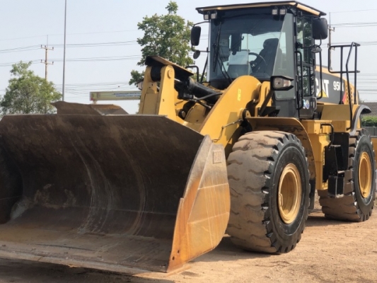 ขายรถตักล้อยาง CAT 950K ปี 2013 นำเข้าเองจากญี่ปุ่น สภาพสวยพร้อมใช้ มีVDOการทำงานครับ