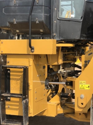 ขายรถตักล้อยาง CAT 950K ปี 2013 นำเข้าเองจากญี่ปุ่น สภาพสวยพร้อมใช้ มีVDOการทำงานครับ