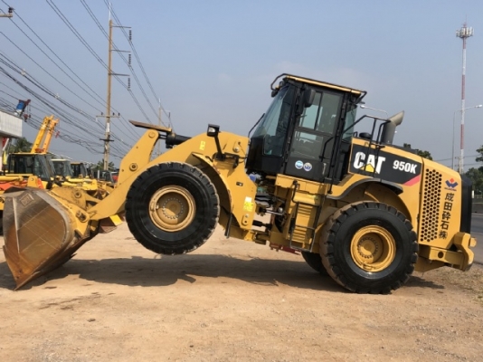ขายรถตักล้อยาง CAT 950K ปี 2013 นำเข้าเองจากญี่ปุ่น สภาพสวยพร้อมใช้ มีVDOการทำงานครับ ขายรถตักล้อยาง CAT 950K ปี 2013 นำเข้าเองจากญี่ปุ่น สภาพสวยพร้อมใช้ มีVDOการทำงานครับ