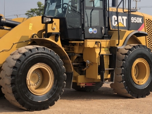 ขายรถตักล้อยาง CAT 950K ปี 2013 นำเข้าเองจากญี่ปุ่น สภาพสวยพร้อมใช้ มีVDOการทำงานครับ ขายรถตักล้อยาง CAT 950K ปี 2013 นำเข้าเองจากญี่ปุ่น สภาพสวยพร้อมใช้ มีVDOการทำงานครับ