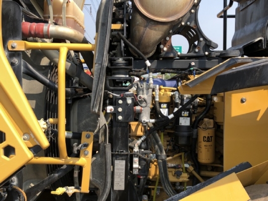 ขายรถตักล้อยาง CAT 950K ปี 2013 นำเข้าเองจากญี่ปุ่น สภาพสวยพร้อมใช้ มีVDOการทำงานครับ ขายรถตักล้อยาง CAT 950K ปี 2013 นำเข้าเองจากญี่ปุ่น สภาพสวยพร้อมใช้ มีVDOการทำงานครับ