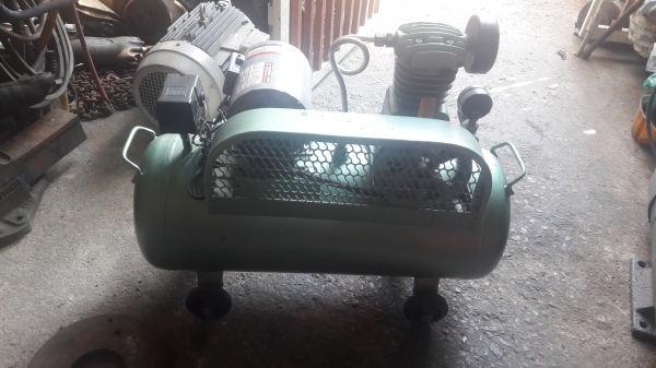 ขาย !! ปั้มลม.Lion.ขนาด1/4แรง.มอเตอร์.มิตซู.สภาพเดิมพร้อมใช้งาน