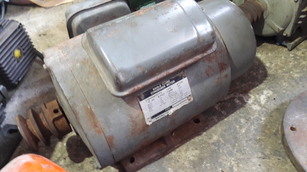 ขาย !! มอเตอร์.ฮิตาชิ.ขนาด2แรง220v.พร้อมใช้งาน