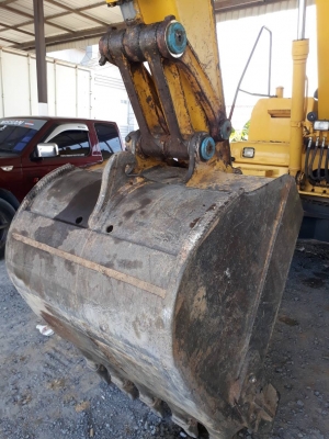 ขายรถแบคโฮ KOMATSU PC130-8สวยเดิมๆ 7000 ชม. ขายรถแบคโฮ KOMATSU PC130-8สวยเดิมๆ 7000 ชม.