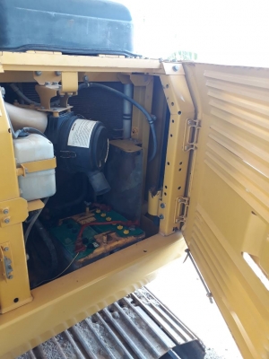 ขายรถแบคโฮ KOMATSU PC130-8สวยเดิมๆ 7000 ชม. ขายรถแบคโฮ KOMATSU PC130-8สวยเดิมๆ 7000 ชม.