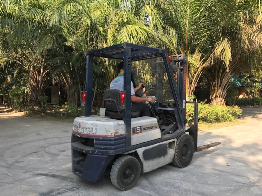 ขายFORKLIFT KOMATSU FG15-15(1.5ตัน) สวยเดิมจากญี่ปุ่น ยังไม่เคยใช้ในไทย 115,000เท่านั้น!!