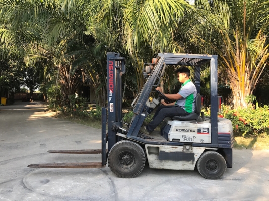 ขายFORKLIFT KOMATSU FG15-15(1.5ตัน) สวยเดิมจากญี่ปุ่น ยังไม่เคยใช้ในไทย 115,000เท่านั้น!!