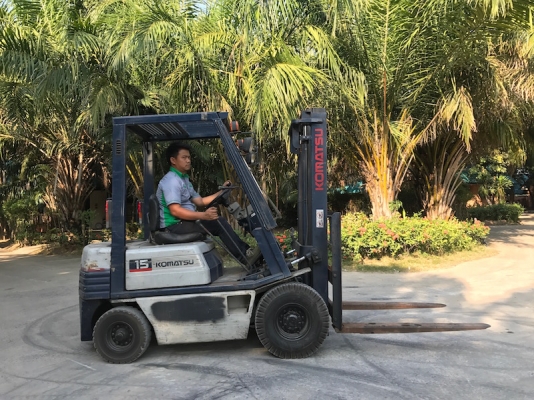 ขายFORKLIFT KOMATSU FG15-15(1.5ตัน) สวยเดิมจากญี่ปุ่น ยังไม่เคยใช้ในไทย 115,000เท่านั้น!!