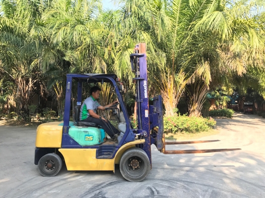 ขายFORKLIFT KOMATSU FD25-12(2.5ตัน)งากระดก(งายาว) เสา4.0เมตร สวยเดิมจากญี่ปุ่น ยังไม่เคยใช้ในไทย 285,000เท่านั้น!!