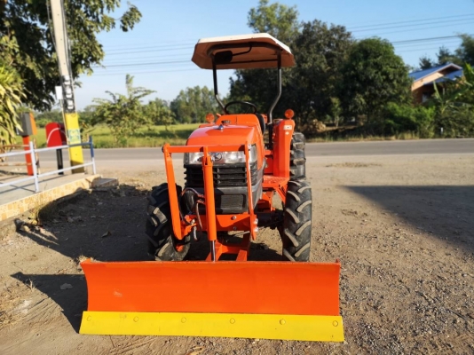 สินค้าเข้าใหม่คะ รถไถมือ2รุ่น L3408. สภาพพร้อมใช้งาน ราคา185000บาท อุปกรณ์3ชิ้น ใบดันหน้า+ผาน+โรตารี่ ทำงาน. 2010ชม.พร้อมบริการจัดส่ง สนใจติดต่อที่0906910337ต้า ร้าน ส.เจริญแทรกเตอร์