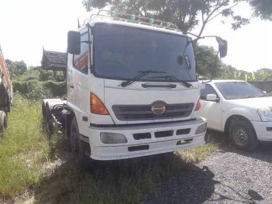 ขาย 750,000 รถสิบล้อหัวลาก HINO MEGA ปี 48 260 แรง 2เพลา เกียร์ฟูลเลอร์ มีระบบชุดปั่นดั้ม หัวบาง ยาง