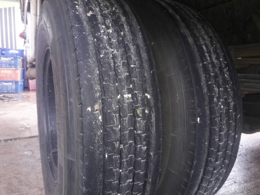 รถอีซูซุ 6 ล้อ ( ไม่ดั้ม ) NPR 150 แรงม้า. ปี 57. , ( รถวิ่ง 4xx,xxx กม. ) สนใจติดต่อ 081 - 6079515
