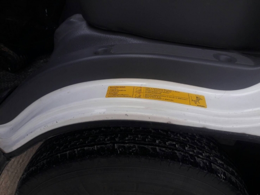 รถอีซูซุ 6 ล้อ ( ไม่ดั้ม ) NPR 150 แรงม้า. ปี 57. , ( รถวิ่ง 4xx,xxx กม. ) สนใจติดต่อ 081 - 6079515