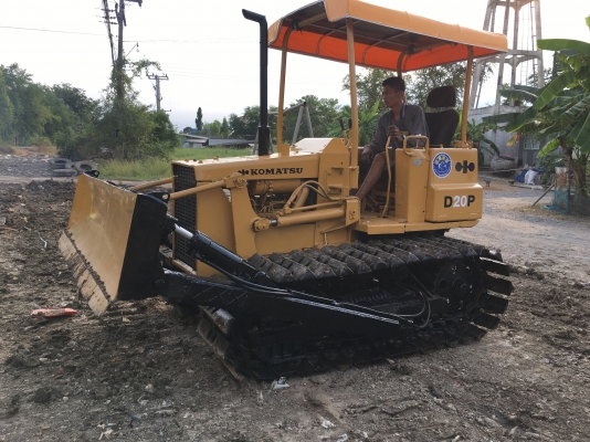 ขายรถแทร็กเตอร์D2-5P รถสวย พร้อมใช้งาน ทำงานได้ปกติทั้งวันไม่มีร้อน โทร0616613023แพรว