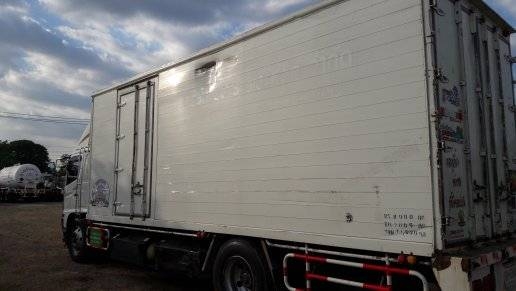 ตู้แห้ง อลูมิเนียม ประตู 4 บาน 7.2 เมตร ตู้แห้ง อลูมิเนียม ประตู 4 บาน 7.2 เมตร