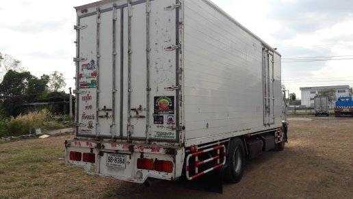 ตู้แห้ง อลูมิเนียม ประตู 4 บาน 7.2 เมตร ตู้แห้ง อลูมิเนียม ประตู 4 บาน 7.2 เมตร