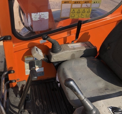 ขายรถขุด MITSUBISHI MM57SR คอลโทรลสั้น ปั๊มนิ้ว นำเข้าเองจากญี่ปุ่น สภาพสวยพร้อมใช้ มีVDOการทำงานครับ