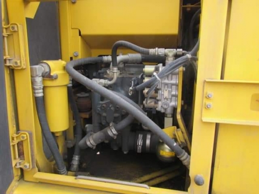 มาใหม่จ้า..KOMATSU PC120-6E  เก่านอกแท้  สภาพสวย เดิมๆๆ  เครื่องปั๊มดี  ลองระบบกันได้ทุกวัน  โทร 089-3818694  จ๊อย