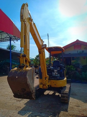 ขายจ้า..KOMATSU PC30MR-2. เก่านอกแท้  สภาพสวย มีลายแย๊ก เดิมๆๆ  2,xxx. ชั่วโมง  พร้อมใช้  โทร 089-3818694จ๊อย