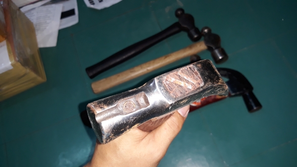 ขายค้อนหัวแม่เหล็ก STANLEY 18Oz.ด้ามไม้สั่งทำมาสวย