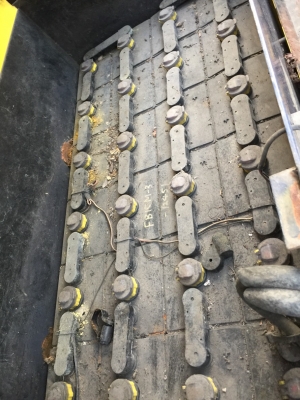 ขายด่วยโฟล์คลิฟKOMATSU ไฟฟ้า กับTOYOTA เบนซิน ขนาด1.5ตัน รถเก่านอก ขายตามสภาพ 2คัน100,000