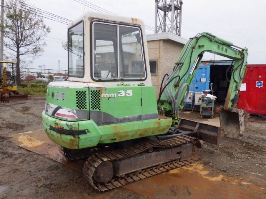 ขาย รถแม็คโคร MITSUBISHI MM35 พร้อมหัวกระแทก พร้อมใช้งาน นำเข้าเองจากประเทศญี่ปุ่น ติดต่อ 063-9316985 ID LINE : 0639316985 ครับ