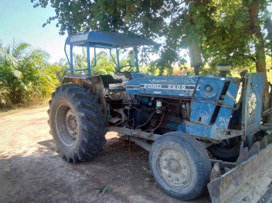 รถไถ Ford 6600.พร้อมคีบกลกิจ ให้ทั้งใบดันด้วย เอกเล่มพร้อมโอน ราคา385000 ติดต่อคุณอ๊อฟ พิจิตร 086-737-9991 รถไถ Ford 6600.พร้อมคีบกลกิจ ให้ทั้งใบดันด้วย เอกเล่มพร้อมโอน ราคา385000 ติดต่อคุณอ๊อฟ พิจิตร 086-737-9991