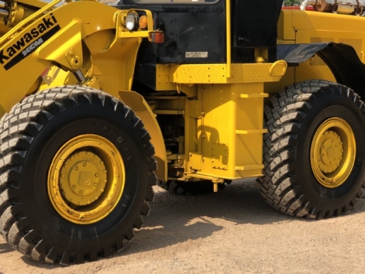 ขายรถตักล้อยาง KAWASAKI KLD80Z (เทียบเท่า WA350) นำเข้าเองจากญี่ปุ่น สภาพสวยพร้อมใช้ มีVDOการทำงานครับ