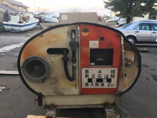 ขายถังน้ำมัน อลูมิเนียม เก่า ญี่ปุ่น ขนาดบรรจุ 2,000 ลิตร DC 12 V มีปั๊มและหัวจ่าย บอกปริมาณลิตรแบบ อะนาล็อค ขายถังน้ำมัน อลูมิเนียม เก่า ญี่ปุ่น ขนาดบรรจุ 2,000 ลิตร DC 12 V มีปั๊มและหัวจ่าย บอกปริมาณลิตรแบบ อะนาล็อค