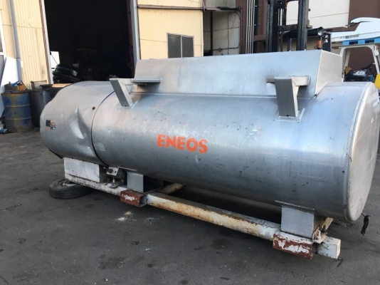 ขายถังน้ำมัน อลูมิเนียม เก่า ญี่ปุ่น ขนาดบรรจุ 2,000 ลิตร DC 12 V มีปั๊มและหัวจ่าย บอกปริมาณลิตรแบบ อะนาล็อค