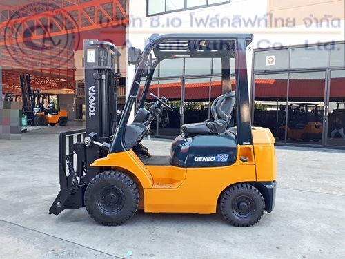 ขาย รถโฟล์คลิฟท์ TOYOTA รุ่น 7-FD18